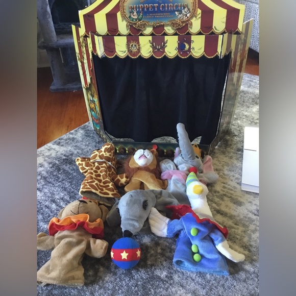 Murdock and Ross Toys Restoration Hardware Murdoch Ross Puppet Circus Full Size Hand Puppets